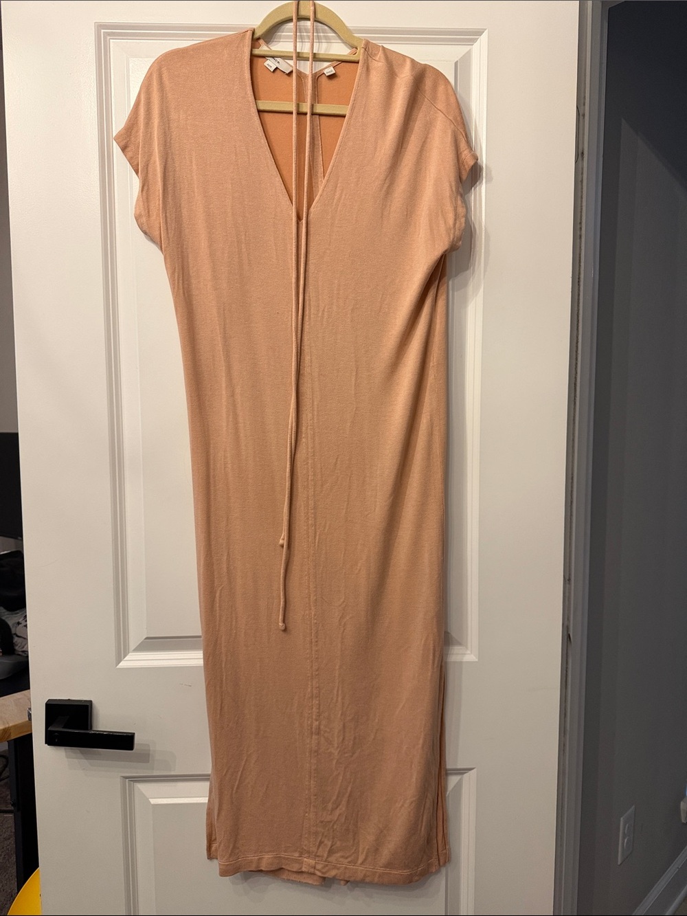 Vince Peach Cashmear V-Neck Midi Tie-Front Dress